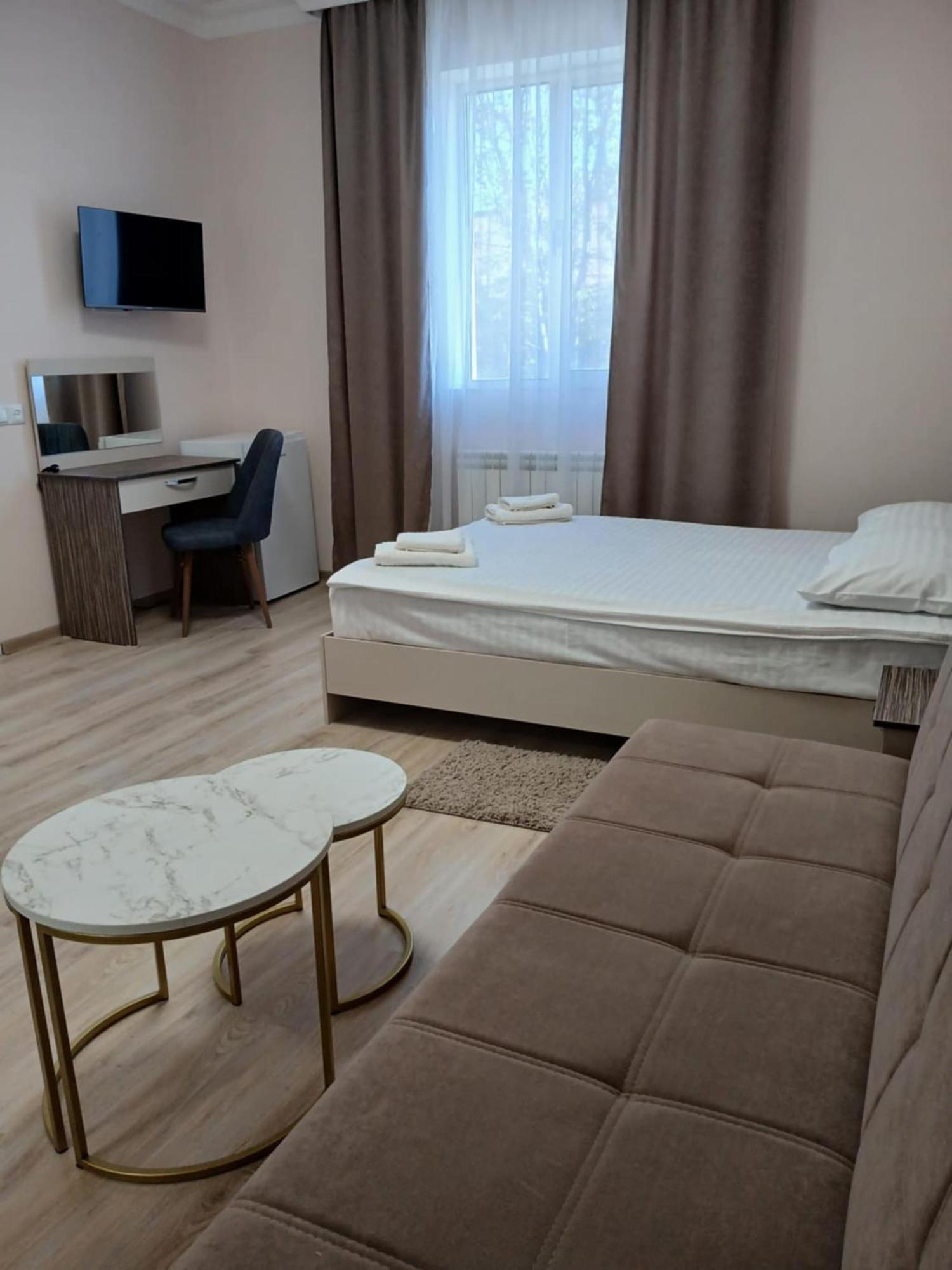 Vernatun Guest House Gyumri Eksteriør bilde